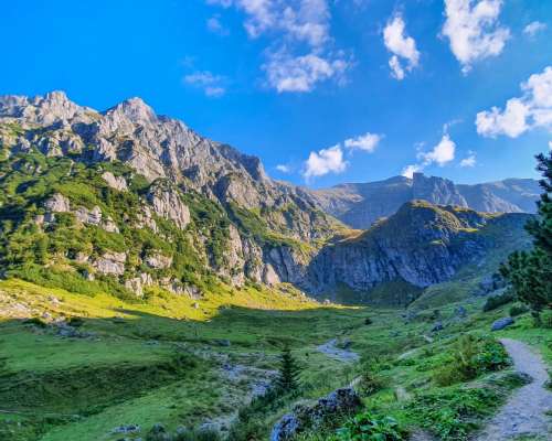 Cazare Munții Bucegi