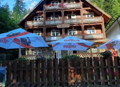 Cazare Pensiunea Vânătorul