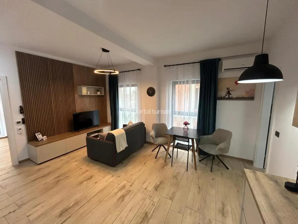 Apartamente City South