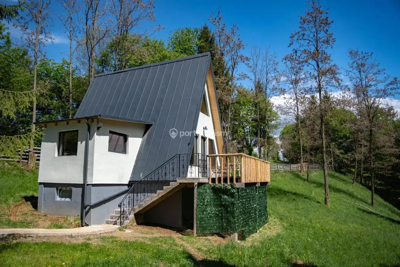 Cabana Împărăția Mlăcilor