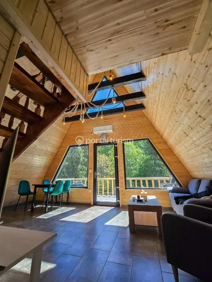 Cabana Împărăția Mlăcilor