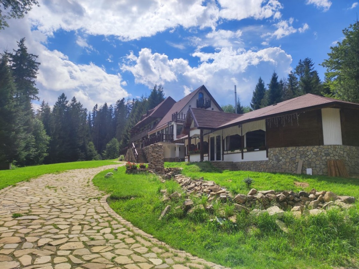 Cazare Cabana Green Resort