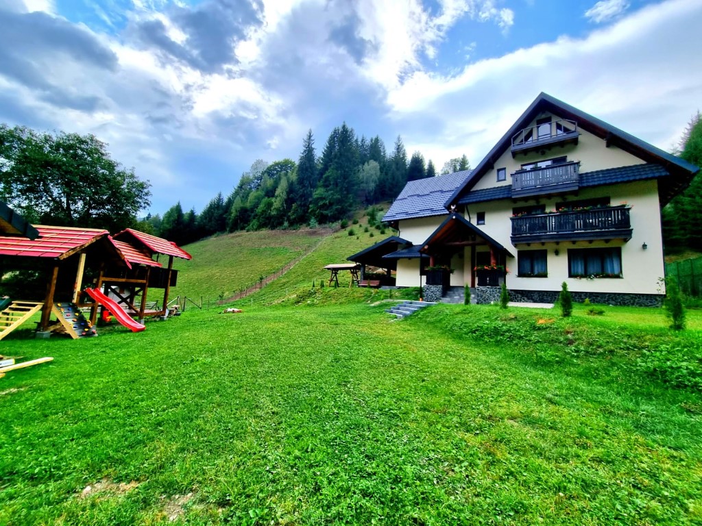 Cazare Cabana Belmont