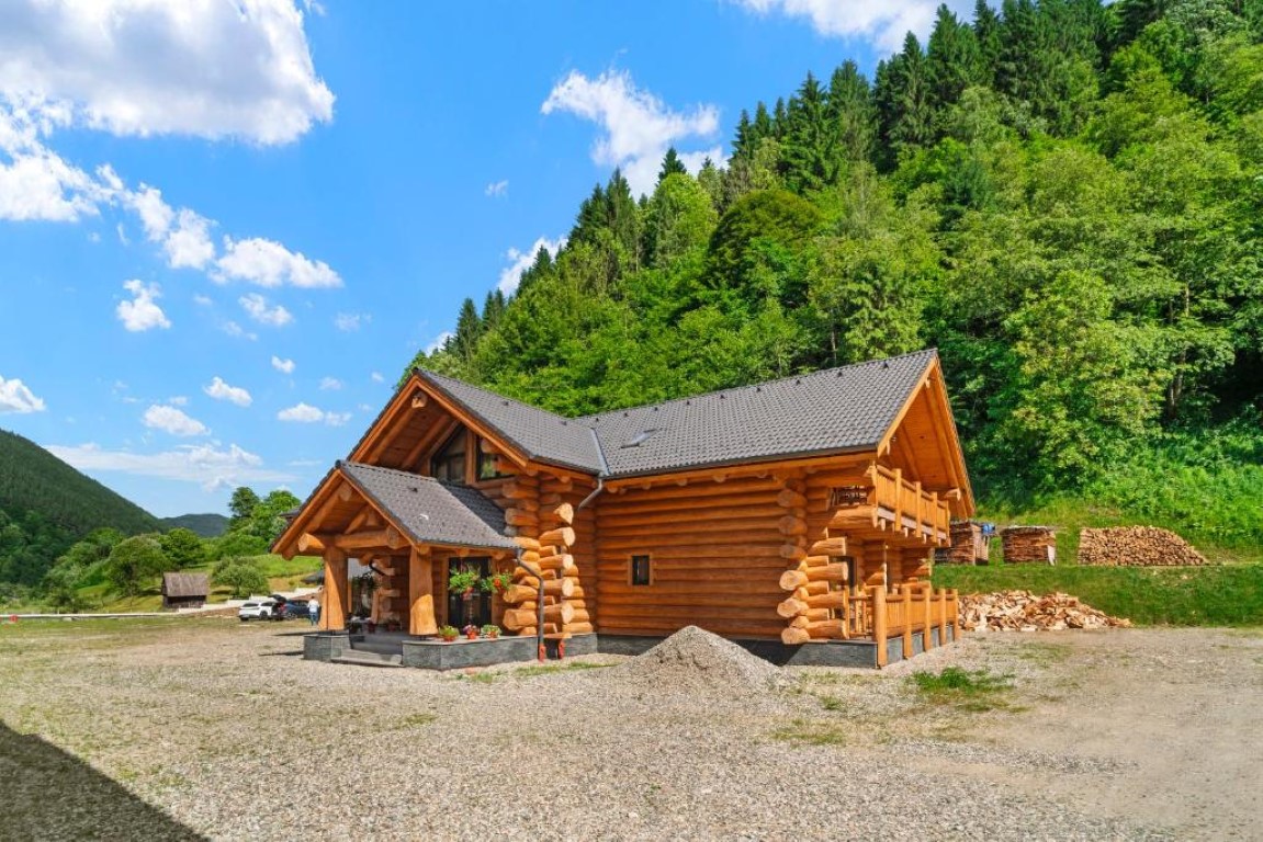 Cazare Cabana Chalet