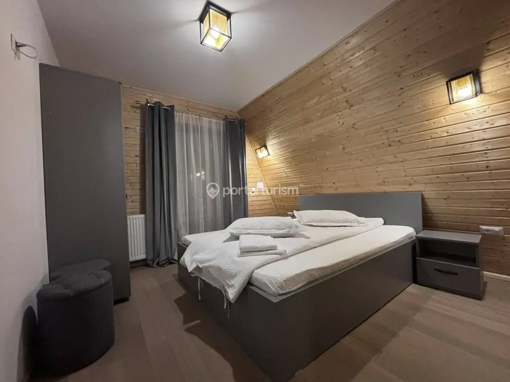 Cabana Chalet Family