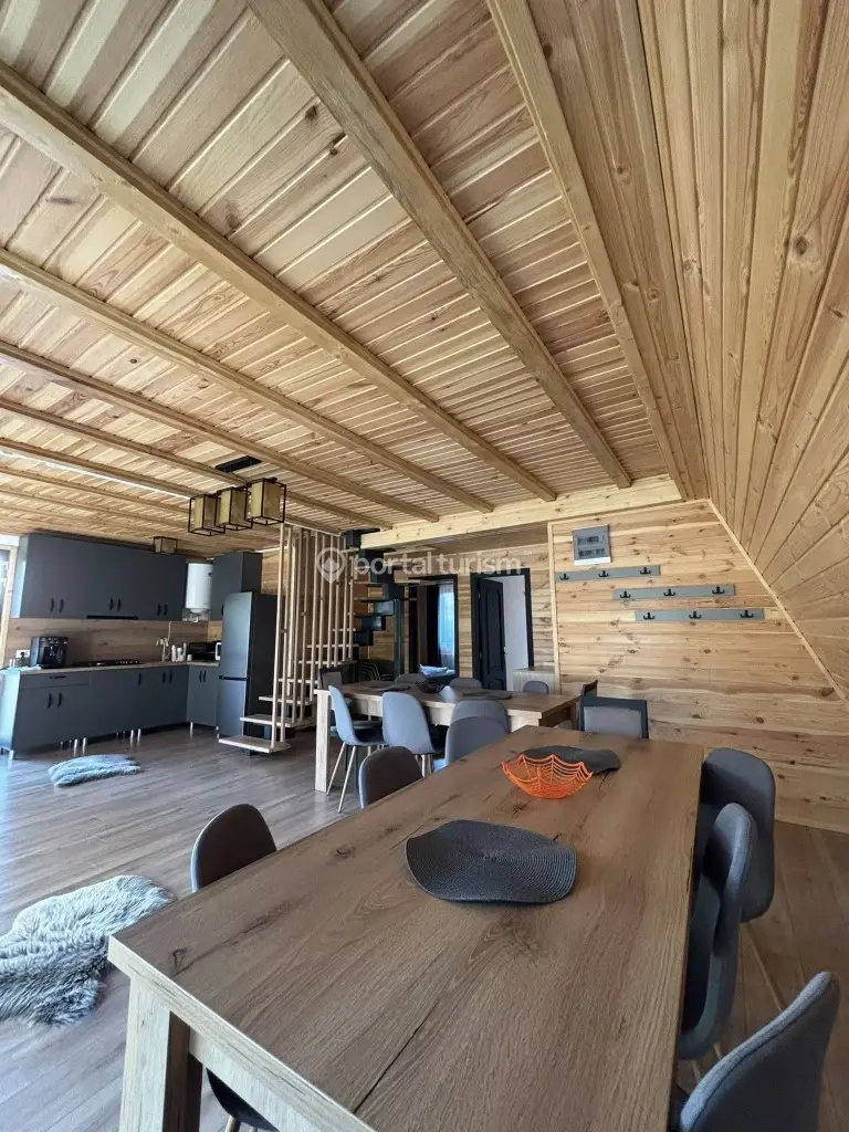 Cabana Chalet Family