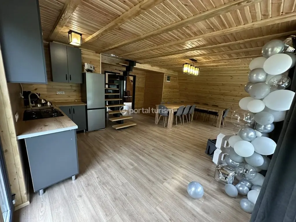 Cabana Chalet Family