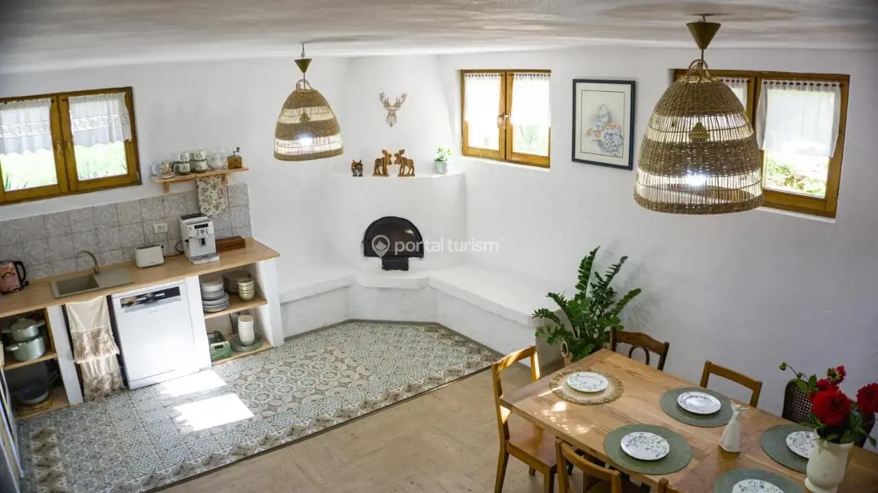 Cabana la Poale de Munte