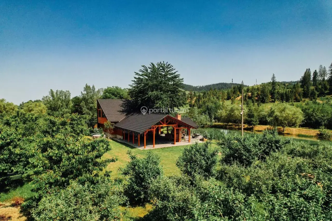 Cabana Moonlake Chalet