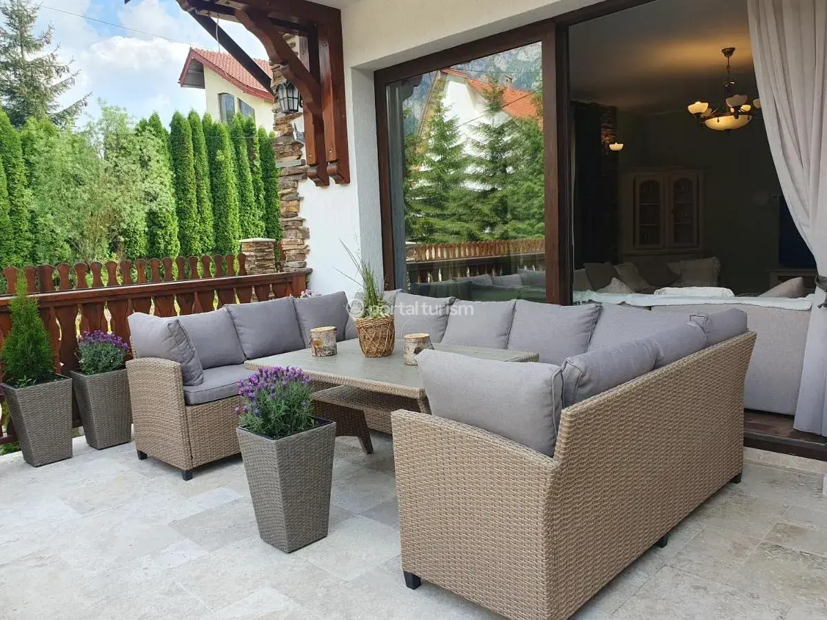 Casa de vacanță Poiana Golf Chalet