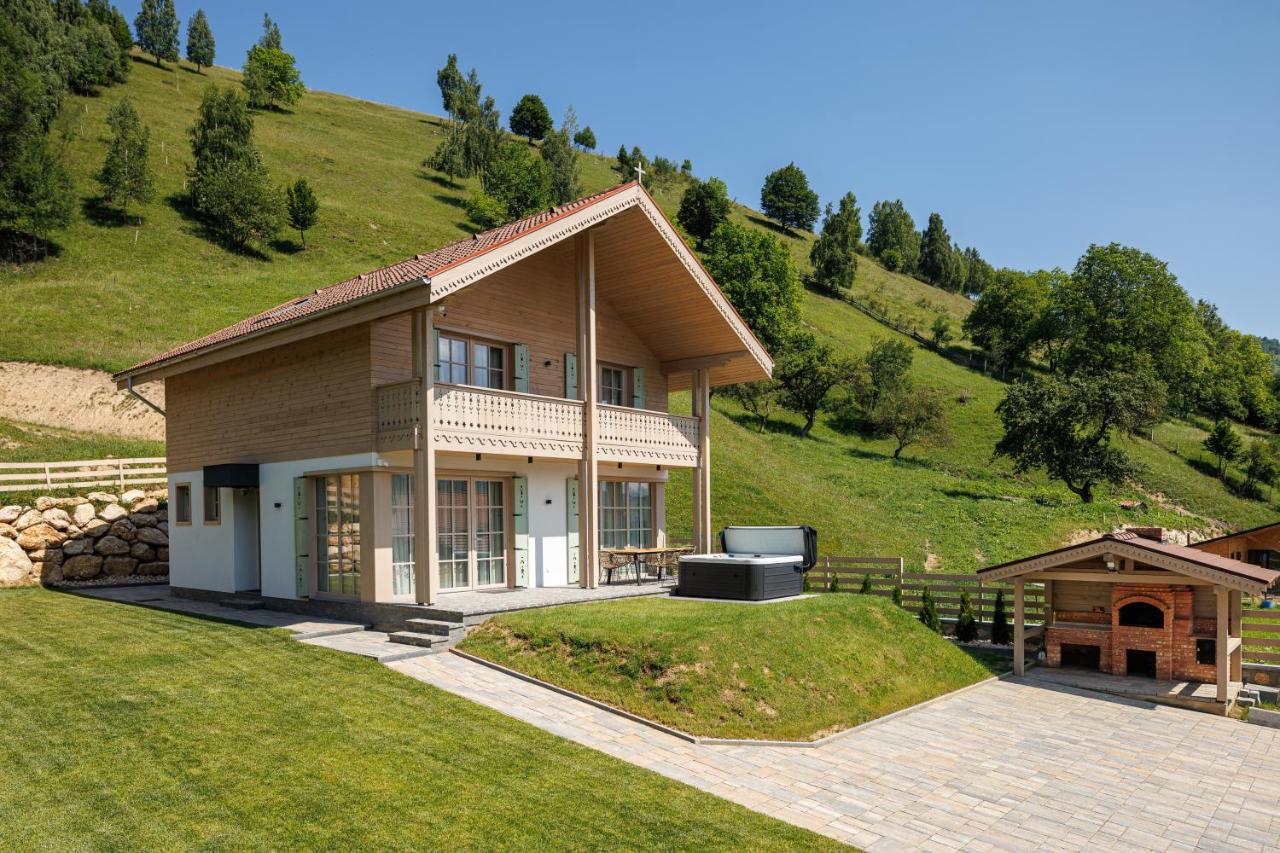 Cazare Casa de vacanță Eny Guesthouse