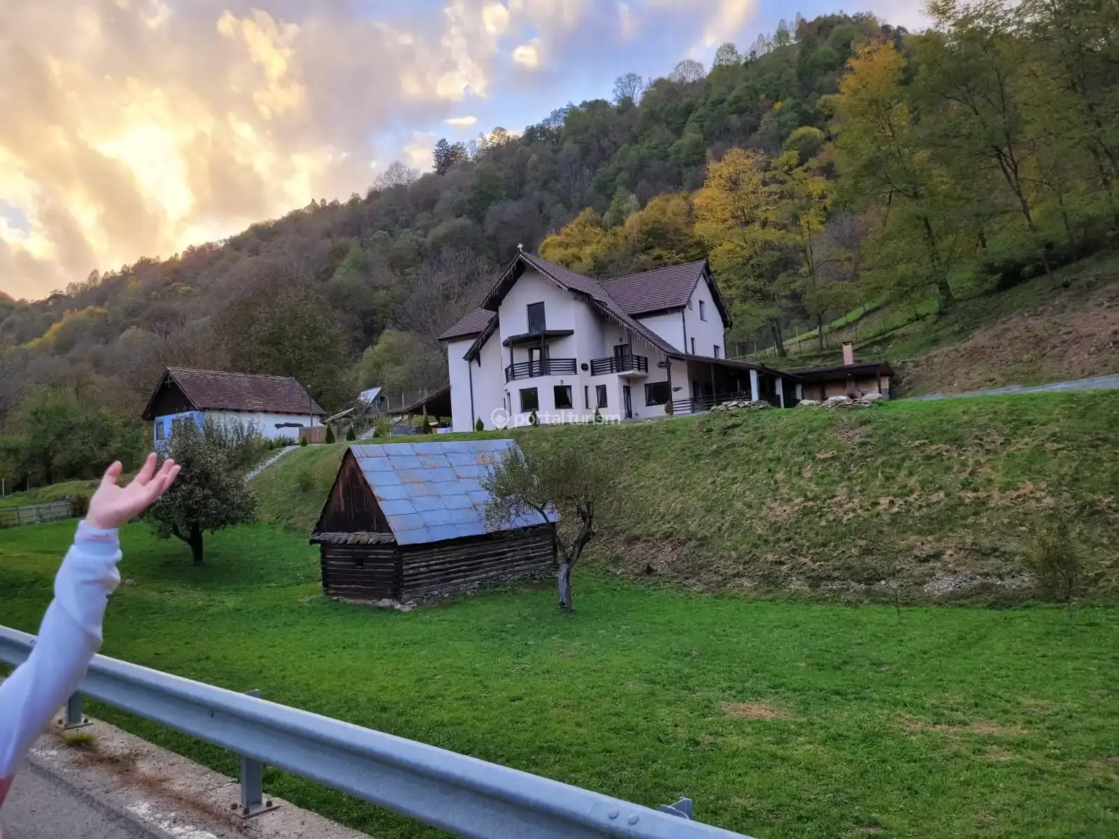 Casa Din Valea Bontii