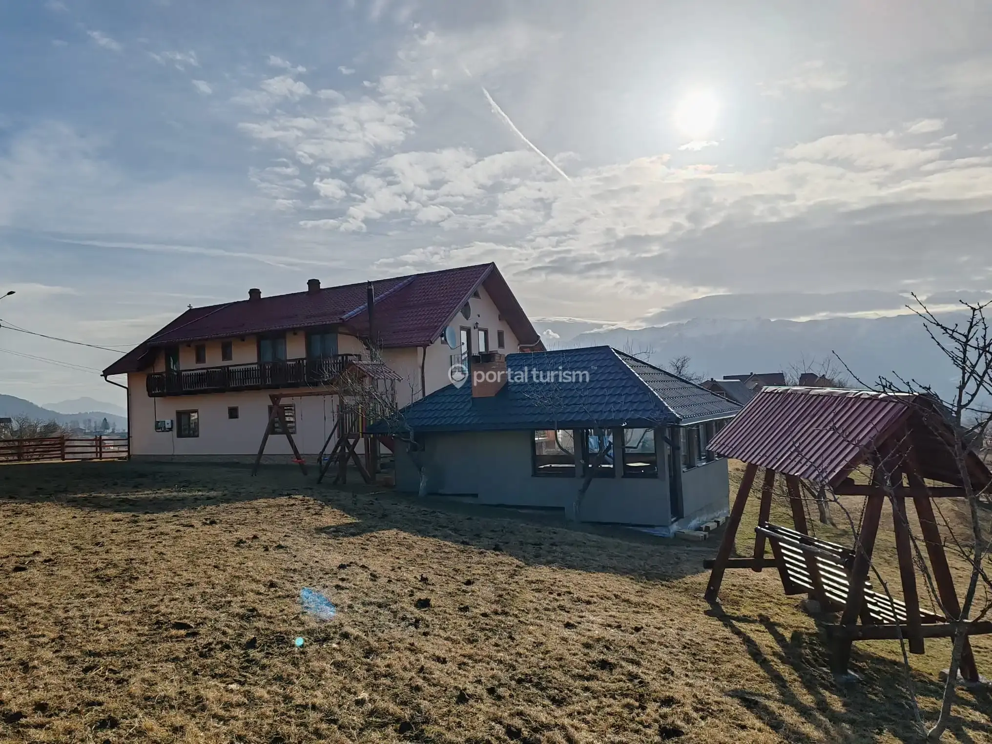 Casa Felinarul Munților