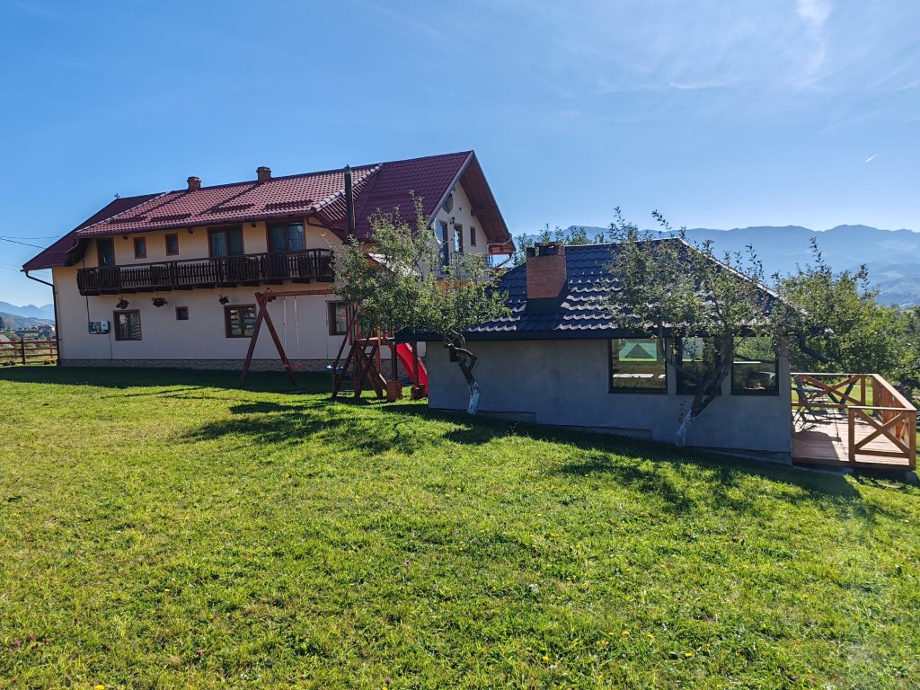 Cazare Casa Felinarul Munților