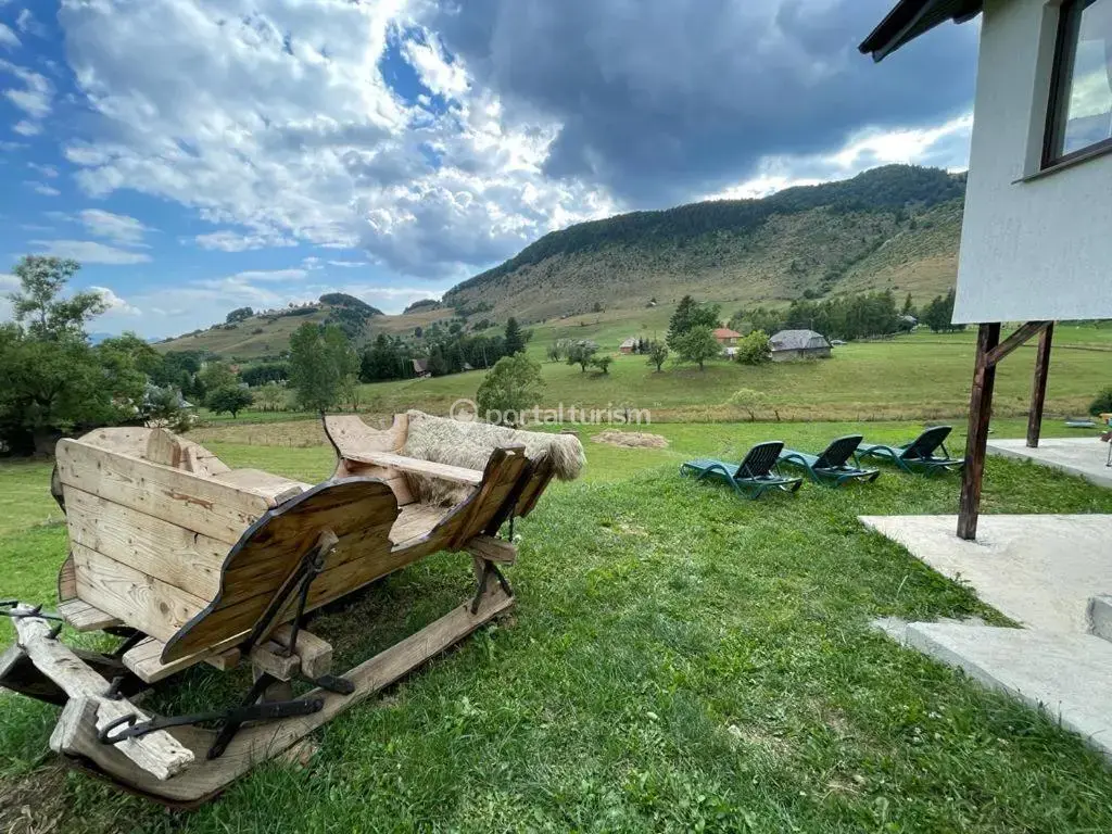 Casa Poarta Craiului