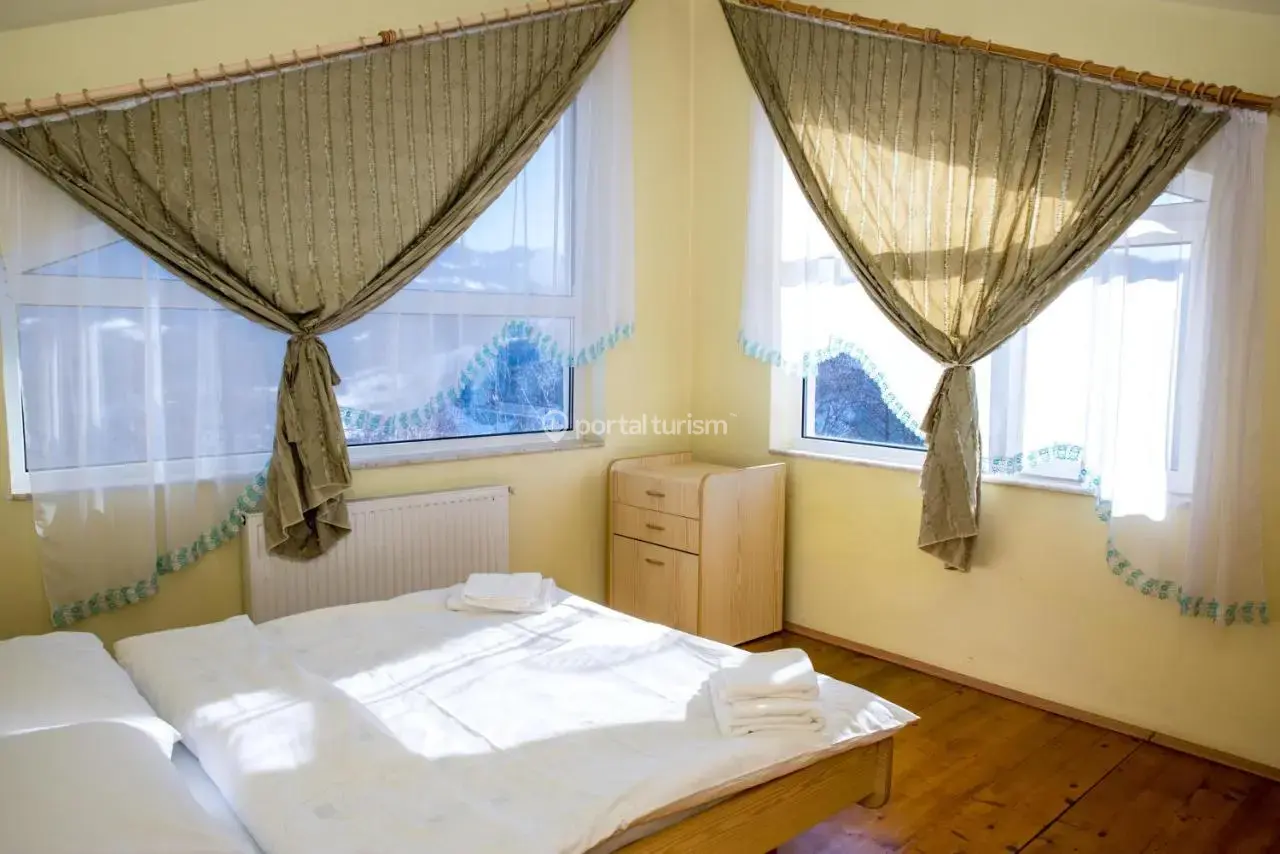 Vilele În Deal la Lupi