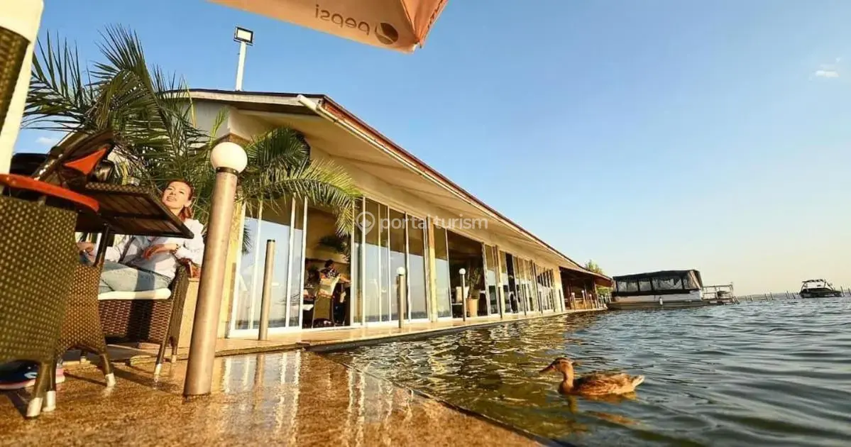 Complex Turistic La Scoica Land