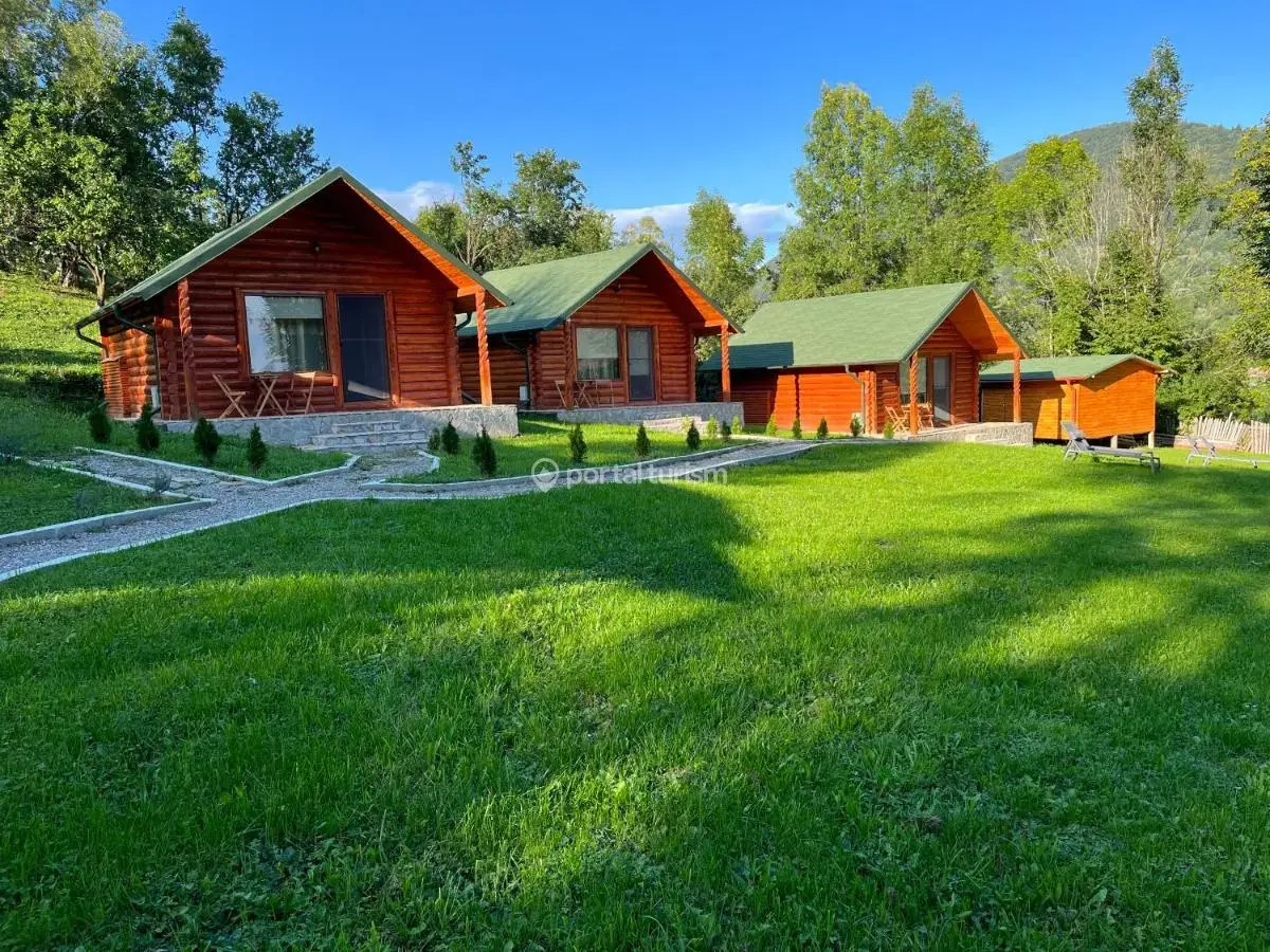 Complex Turistic Traisteni