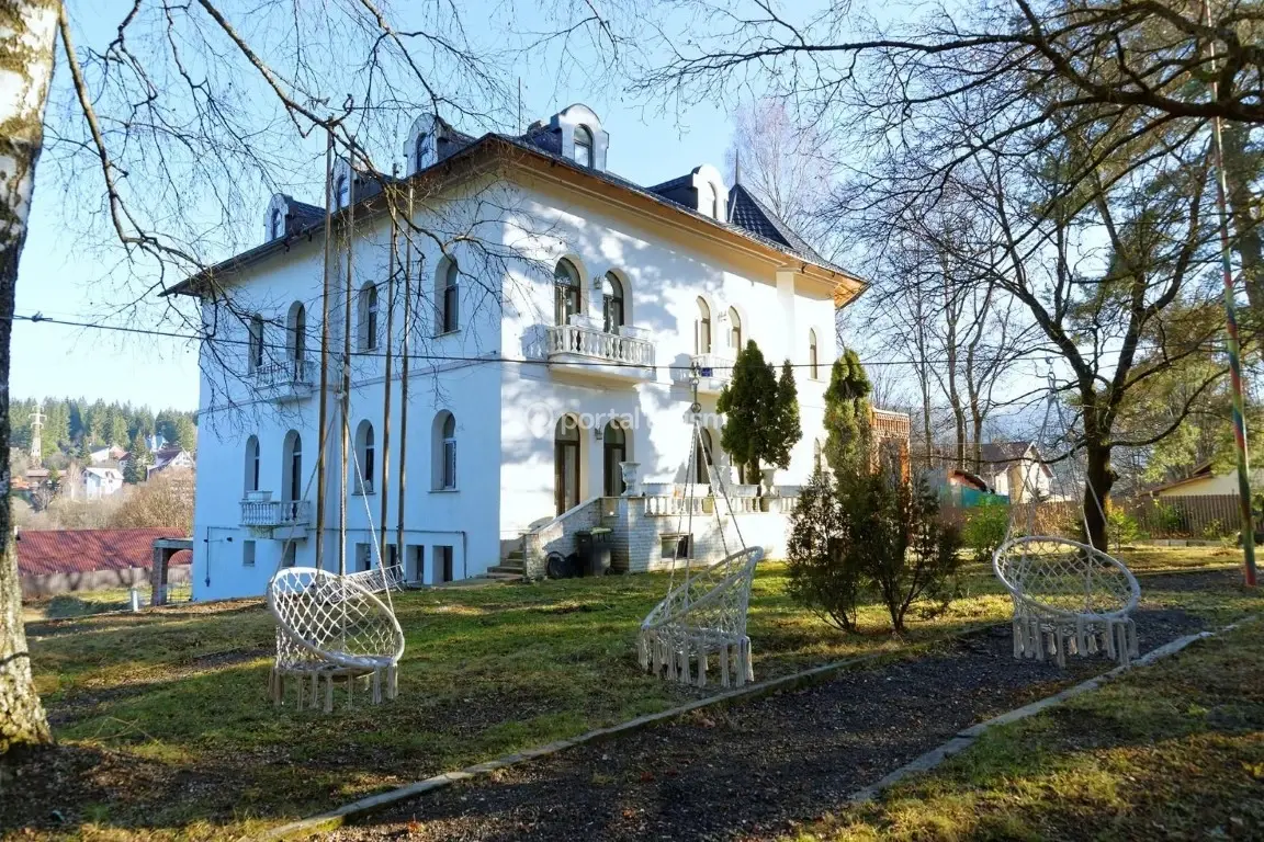 Conacul Coroana Reginei