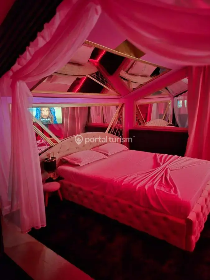 Hotel Boutique 18 Plus