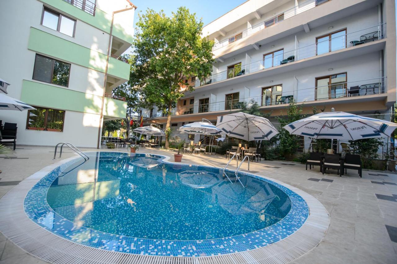 Accommodation Hotel Holiday