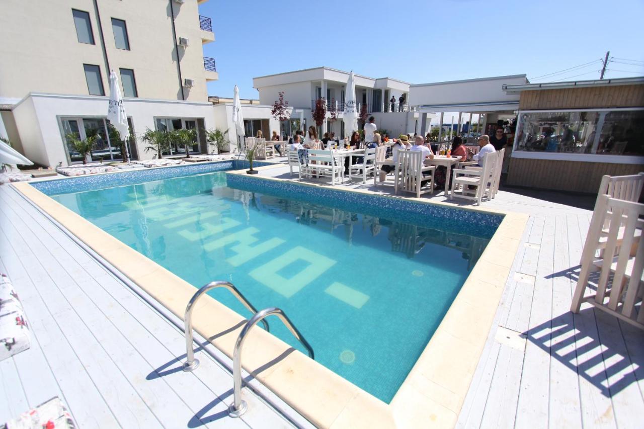 Alloggio Oneiro Resort