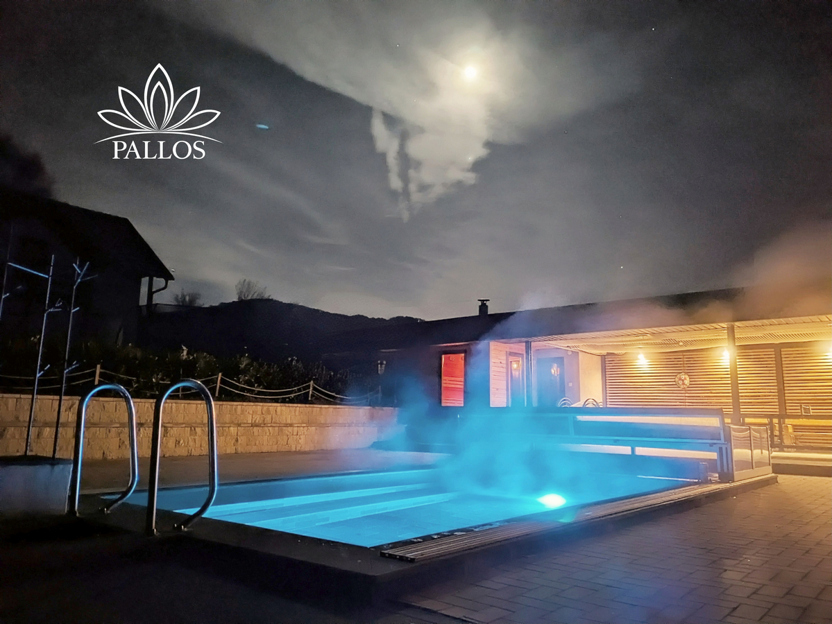 Cazare Pallos Apartments