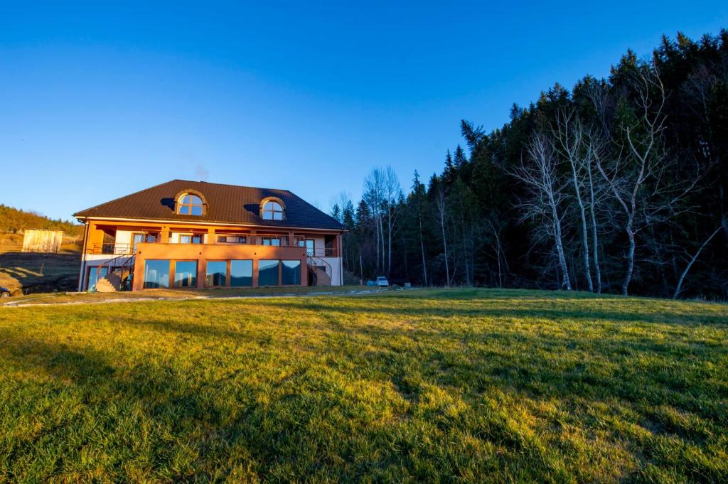 Cazare Pensiunea Agroturistică The View - Lake Resort & Spa