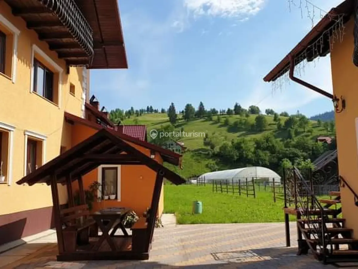 Pensiunea Casa Cristina