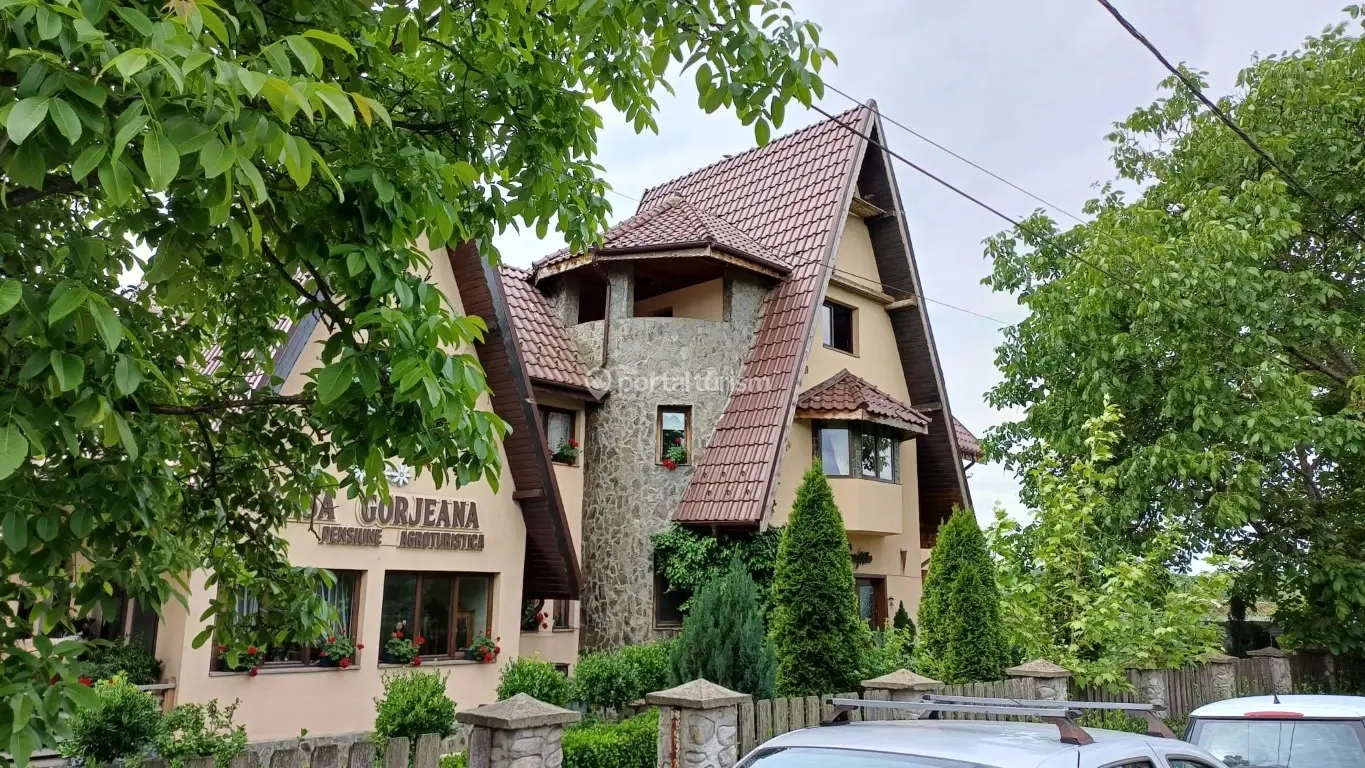 Pensiunea Casa Gorjeană