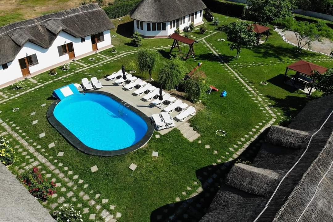 Alojamiento Pensiunea Criss