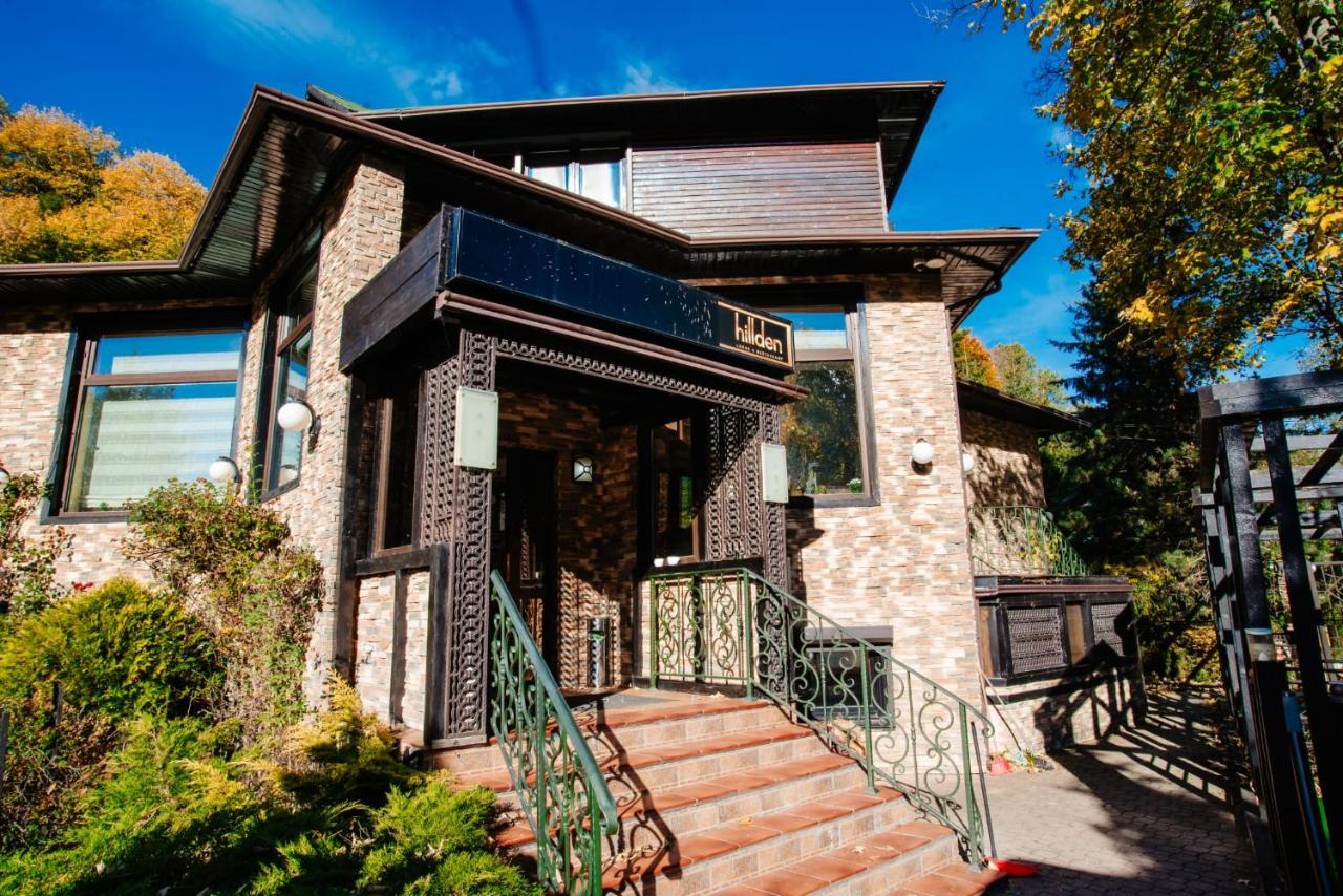 Accommodation Pensiunea Hillden Lodge and Restaurant