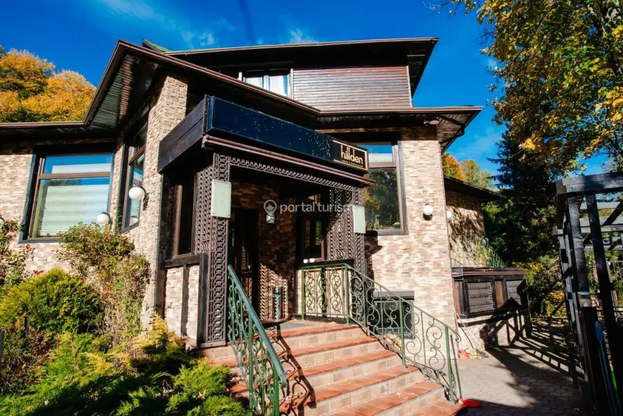 Pensiunea Hillden Lodge and Restaurant