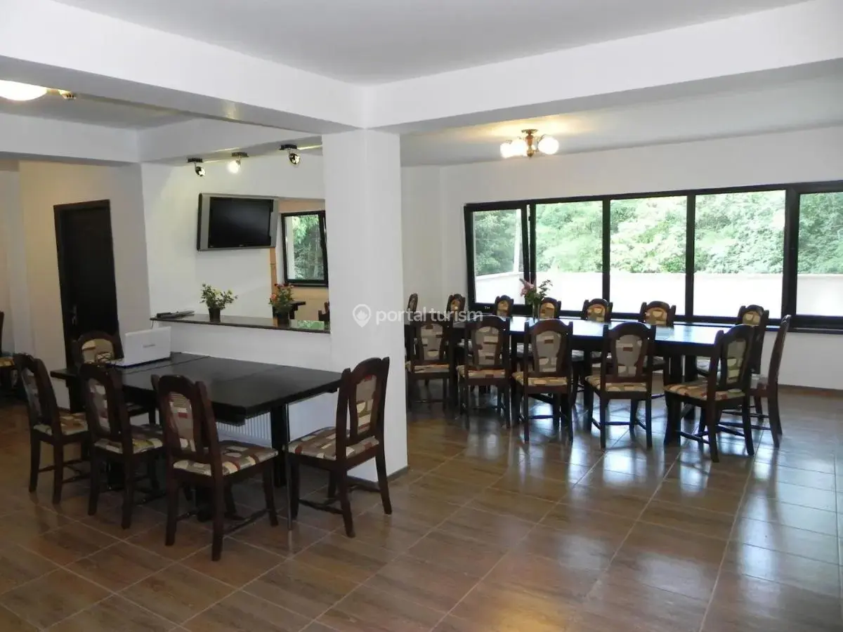 Pensiunea Iasmina și Pescarul