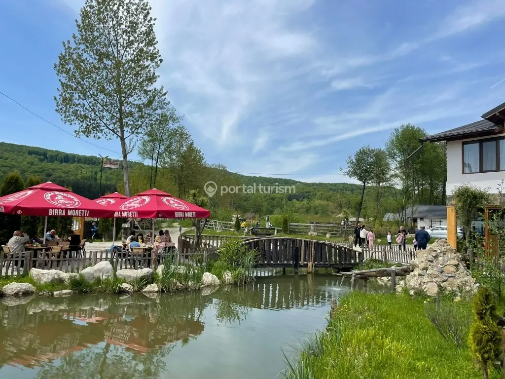 Pensiunea La Heleșteu