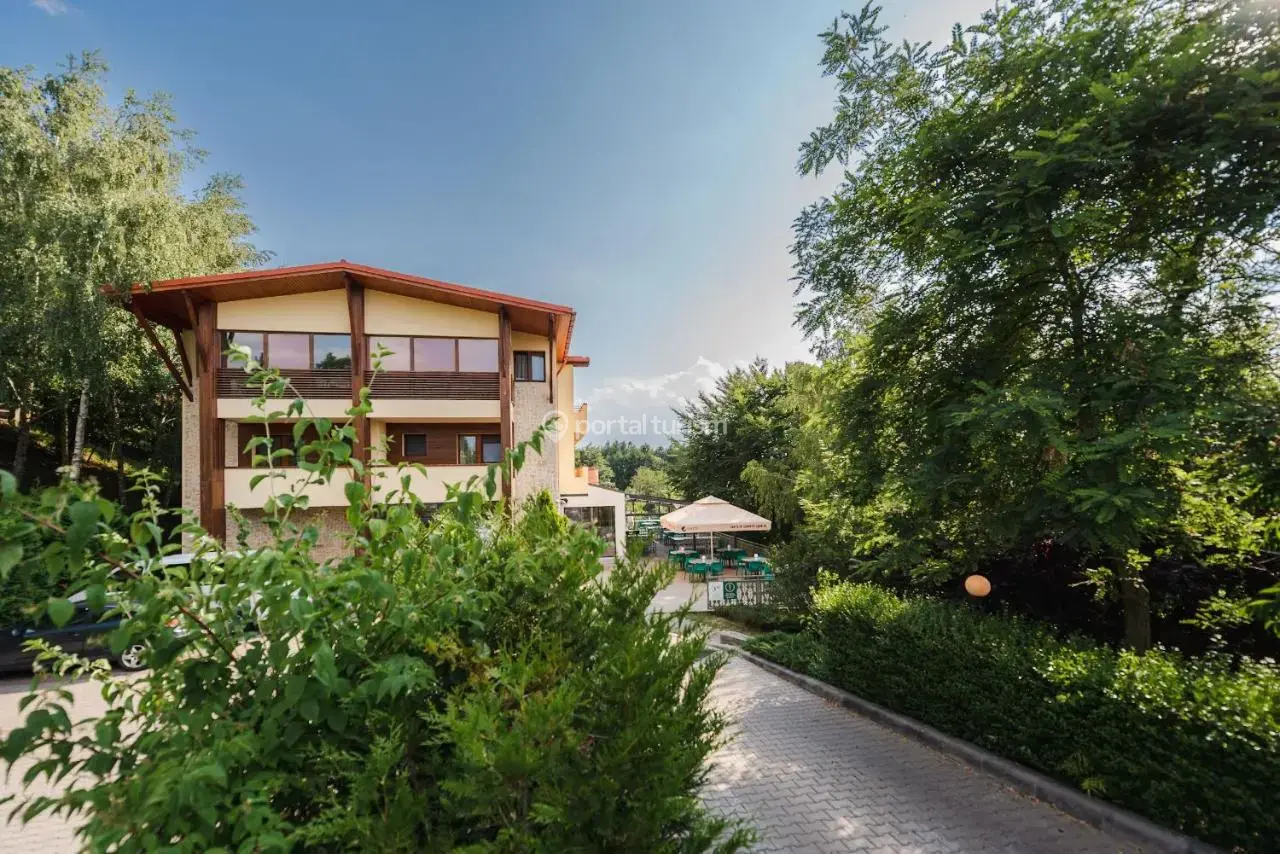 Pensiunea La Mesteceni