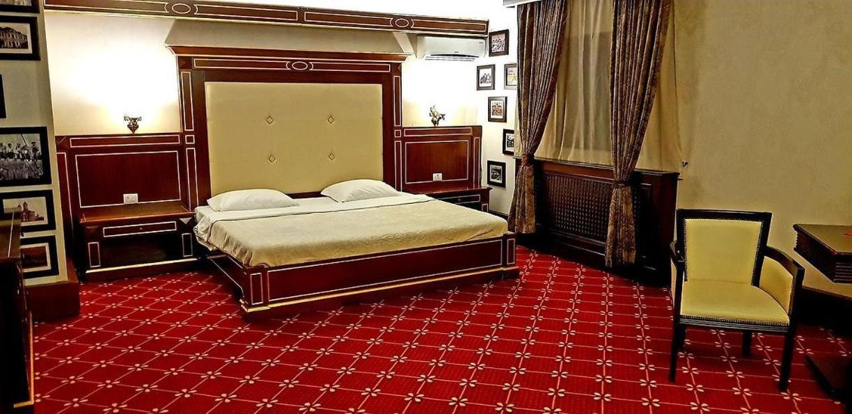 Szállás Pensiunea La Plopii fără Soț