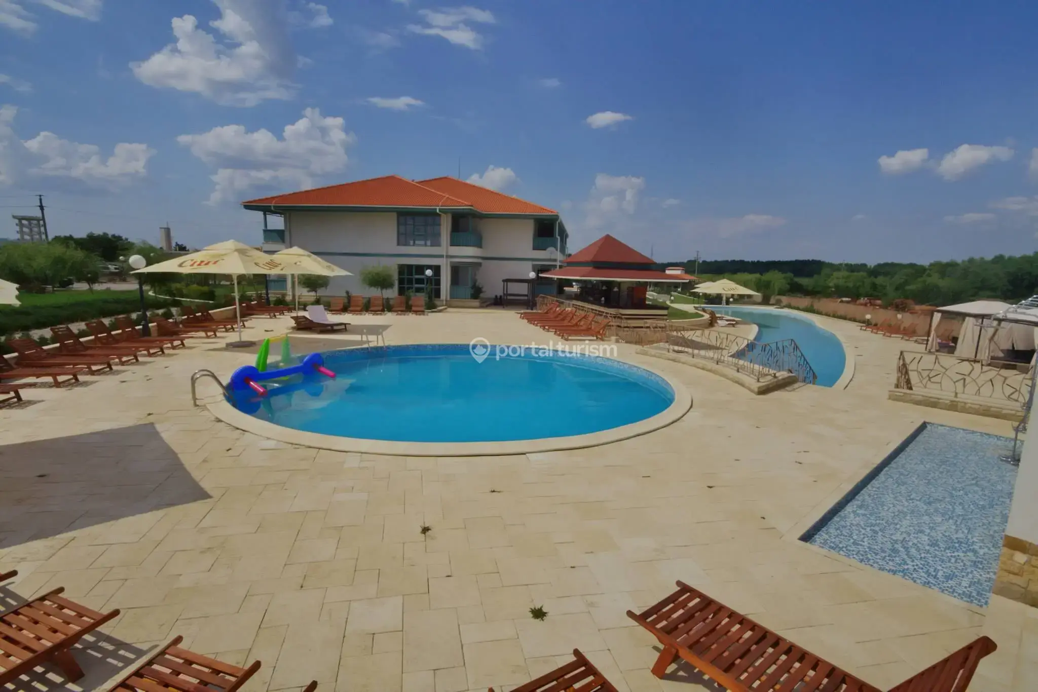 Pensiunea Laguna Albastră