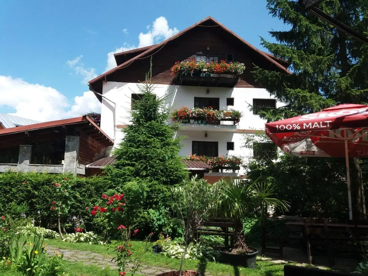 Cazare Padina Pestera