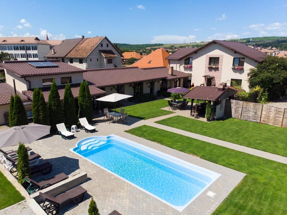 Cazare Pensiunea Lucia