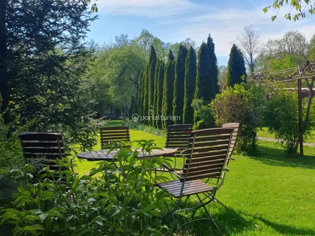 Pensiunea Pentru Tine, Prietene