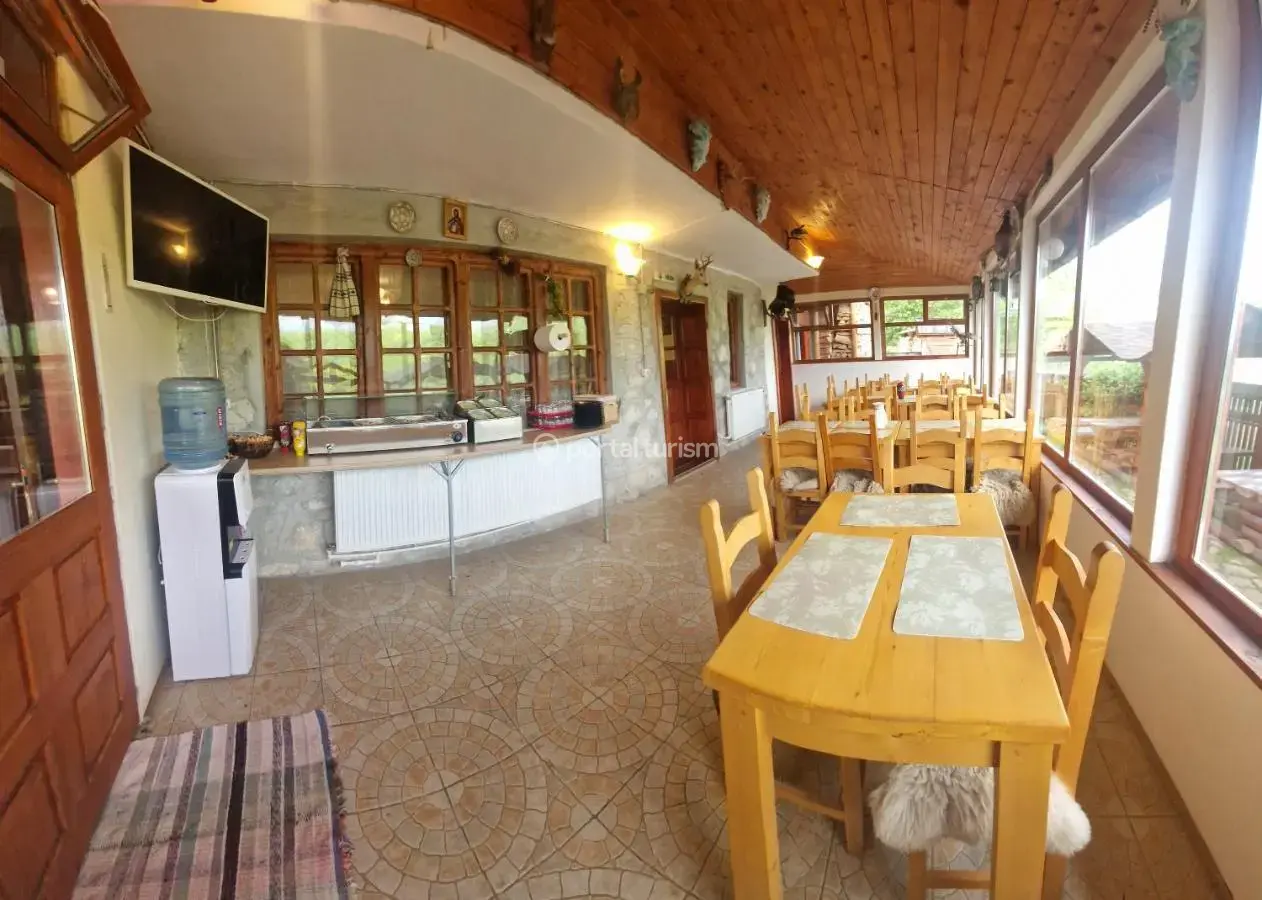 Pensiunea Poarta Zmeilor