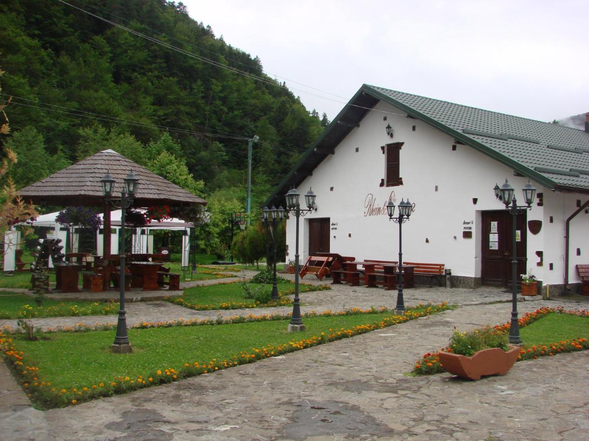 Cazare Pensiunea Rhein