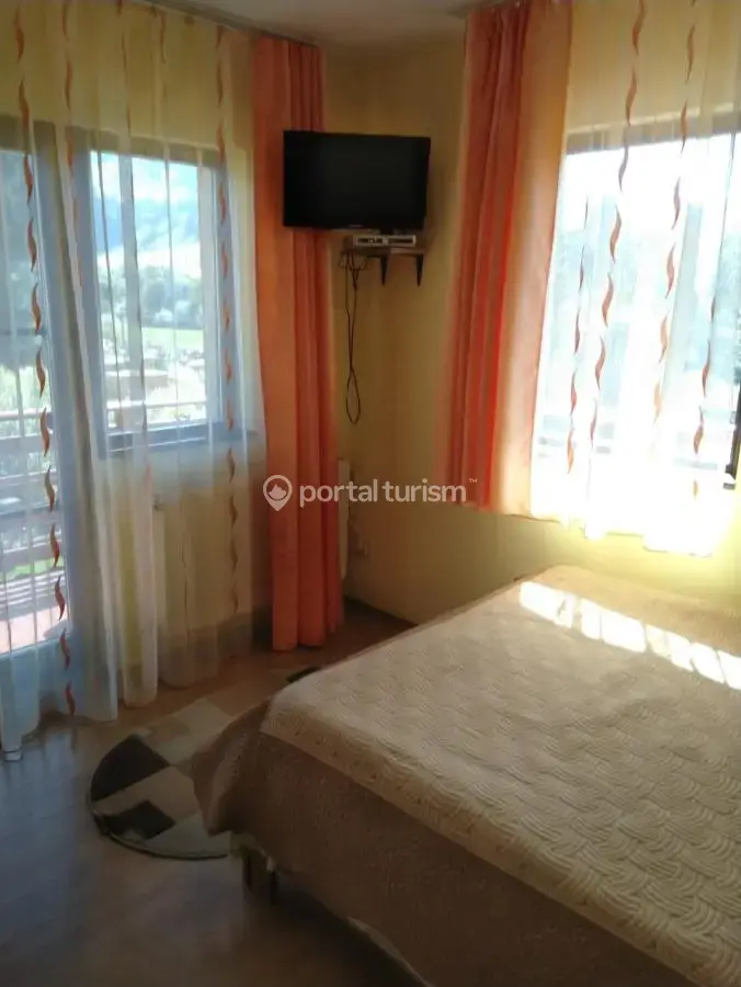 Pensiunea Roua Dimineților