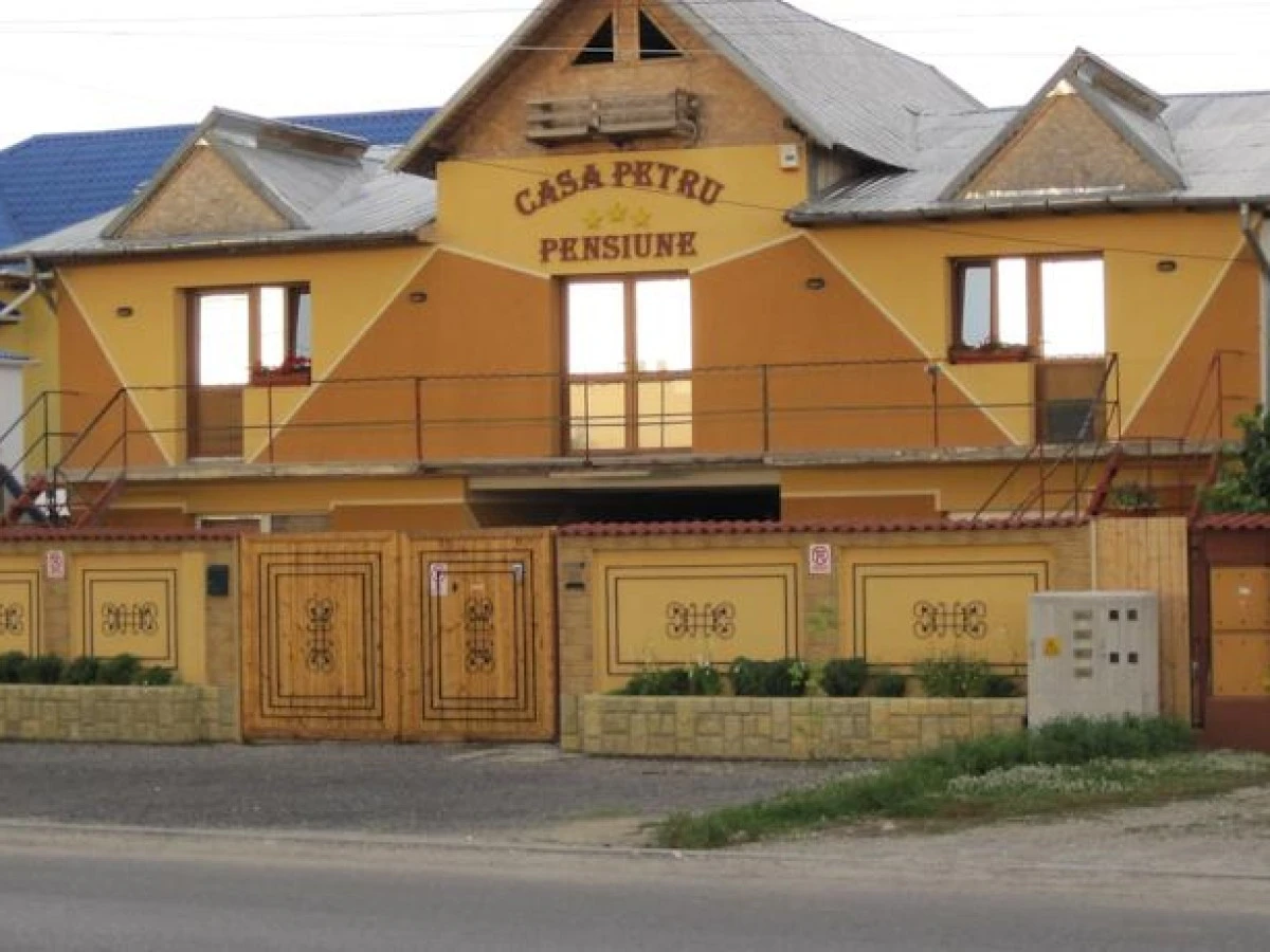 Hébergement Pensiunea Casa Petru