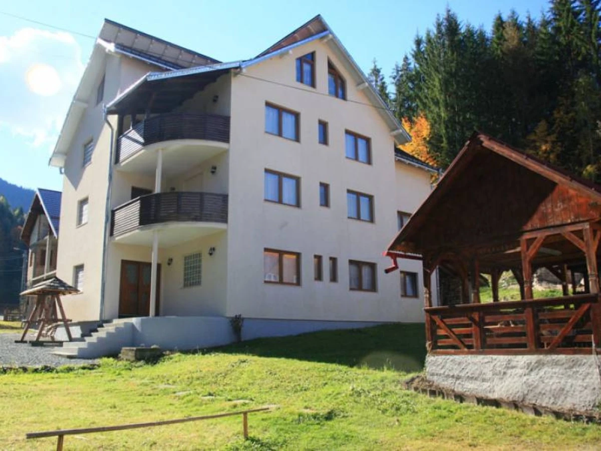 Accommodation Pensiunea Cascada Cailor