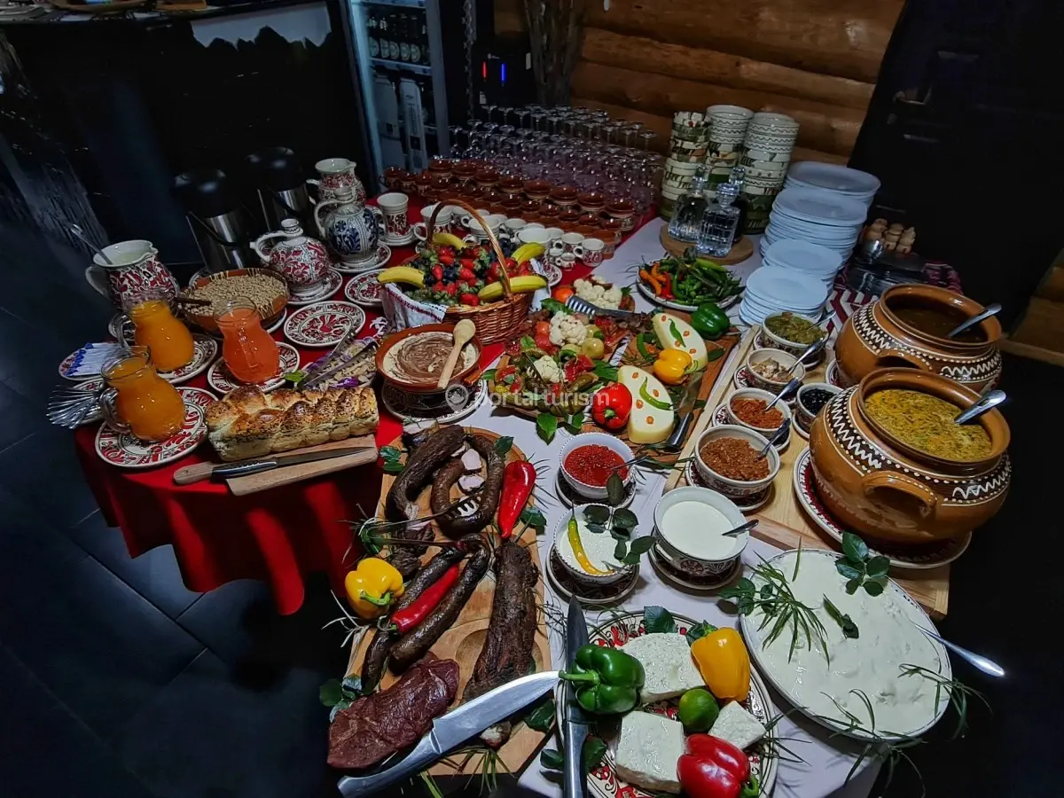 Pensiunea Agroturistică Casa Brazilor