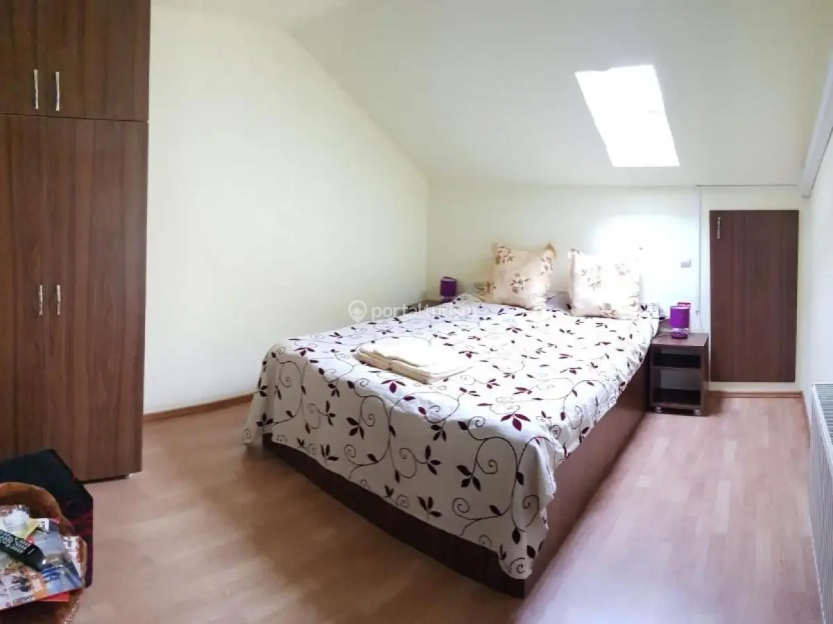 Casa  Floare de Colț