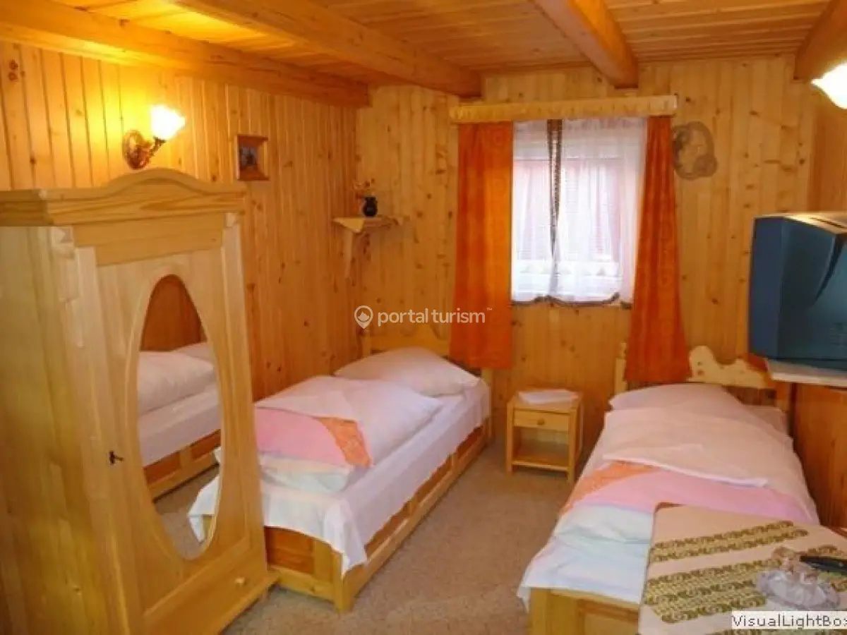 Pensiunea Crizantema