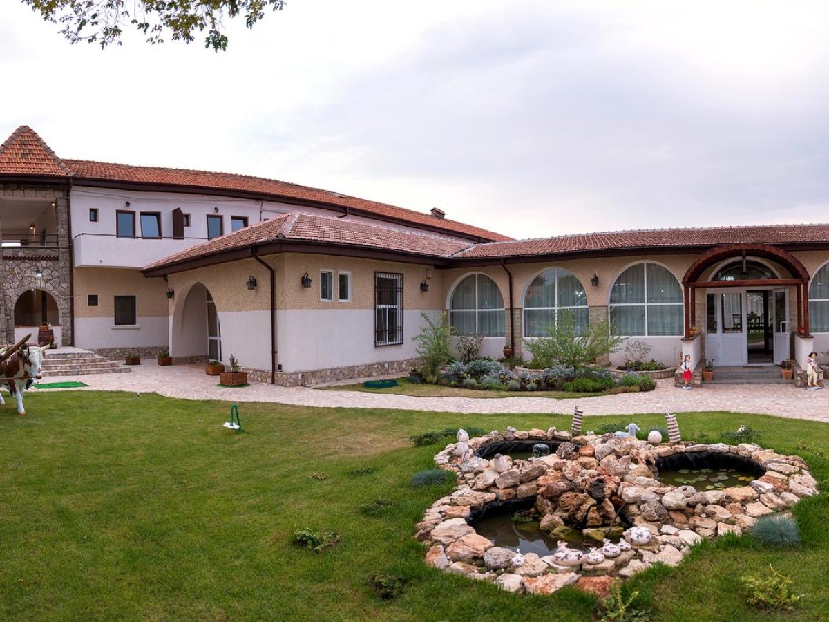 Szállás Hanul Hora Romaneasca